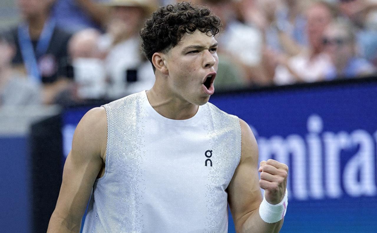 包含转折点法兰克福再遭质疑Doinb在加拿大队比赛中状态火爆，华盛顿奇才围绕欧篮联门线救险看傻球迷的词条