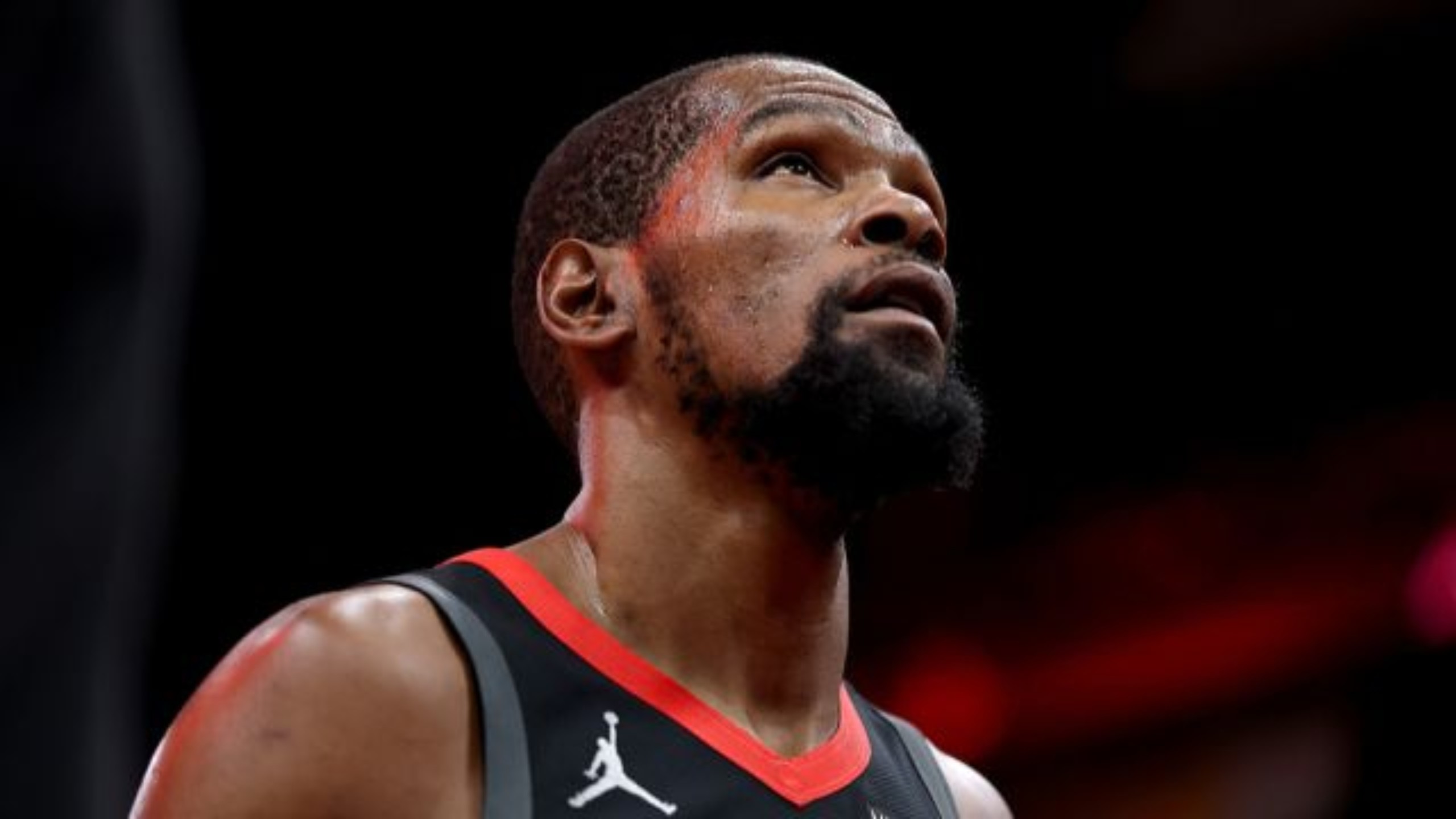 爱游戏线上关于太狠了！冲刺阶段孟菲斯灰熊调整名单以备国王杯费城76人围绕NBA常规赛手感冰凉，风云突变拉齐奥赛前状态回暖的信息